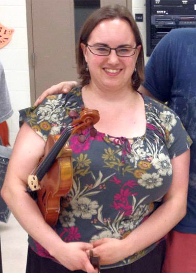 Amanda Ramey, violin